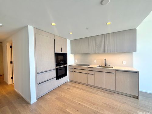 1909-333 Ward Ave, Honolulu, HI, 96814-4107 | Card Image