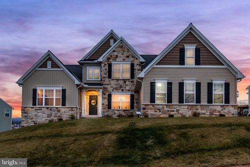 2002 N Fall Harvest Dr, MECHANICSBURG, PA, 17055-9615 | Card Image