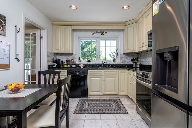 223 Corey Ln, Condo with 2 bedrooms, 3 bathrooms and 4 parking in Middletown RI | Image 15