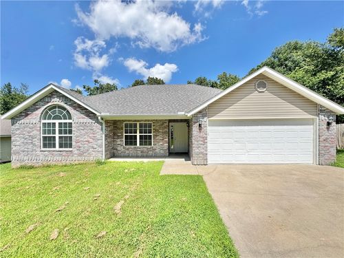 8 Boreland Ln, Bella Vista, AR, 72715-5589 | Card Image