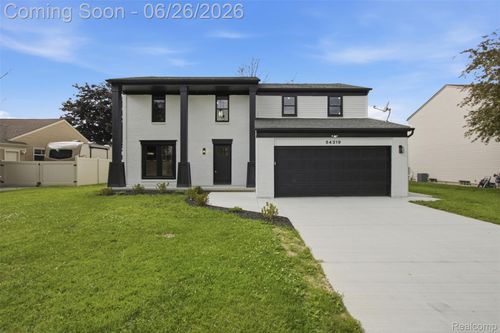 54319 Bradshaw Dr, New Baltimore, MI, 48047-1033 | Card Image