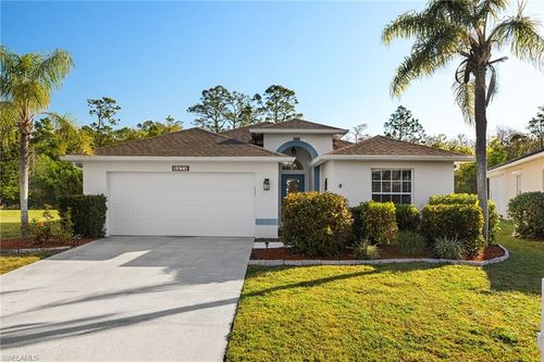 8471 Manderston Ct, FORT MYERS, FL, 33912 | Card Image