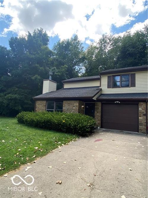 326 Beechwood Ct, Noblesville, IN, 46060-1243 | Card Image