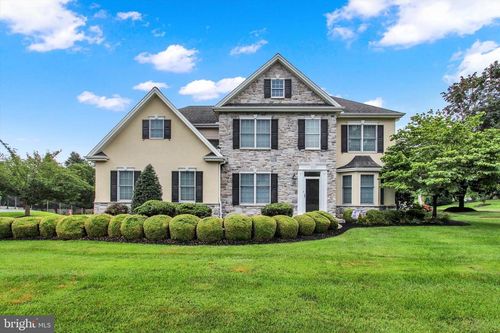 35 Emlyn Ln, MECHANICSBURG, PA, 17055-8017 | Card Image