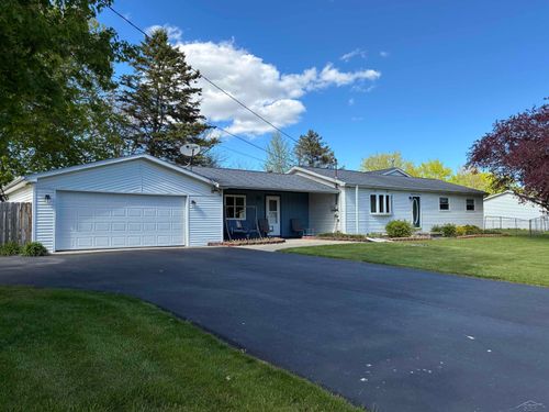7178 London Dr, Saginaw, MI, 48609-5028 | Card Image