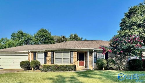 7520 Clubfield Dr Sw, Huntsville, AL, 35802-2970 | Card Image