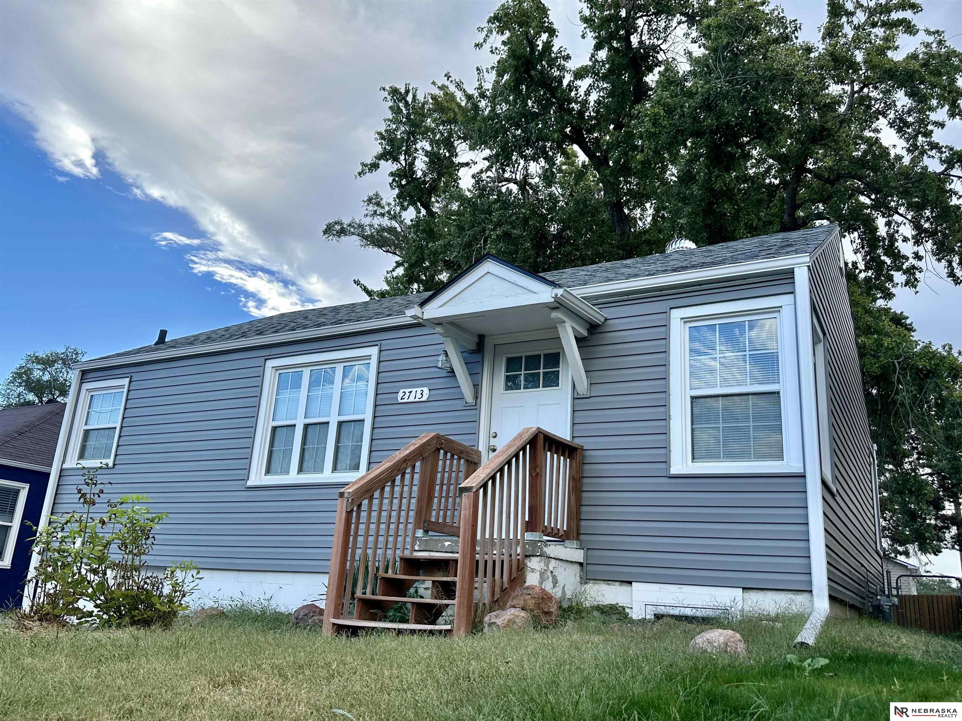 60th St, Omaha, NE 68106