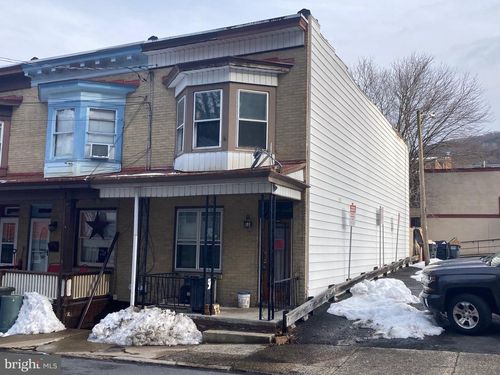 623 W Arch St, POTTSVILLE, PA, 17901-2840 | Card Image