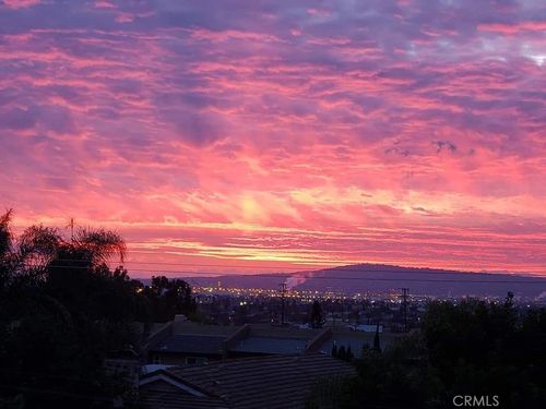 3-2268 Rose Ave, Signal Hill, CA, 90755-3790 | Card Image
