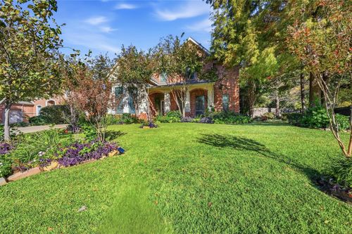 6796 Lakefront Dr, Grand Prairie, TX, 75054-6831 | Card Image