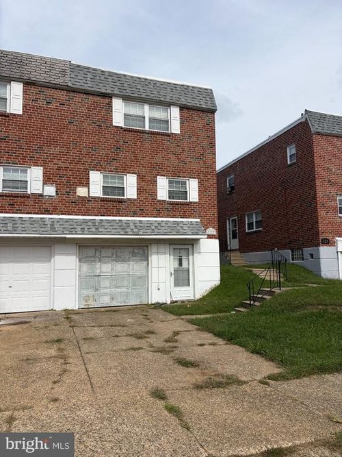727 Arnold St, PHILADELPHIA, PA, 19111-1326 | Card Image
