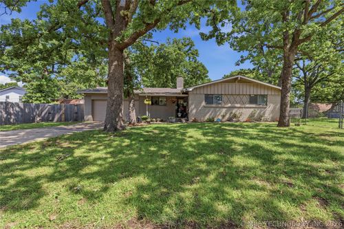 3007 55th St, Tulsa, OK, 74107-9021 | Card Image