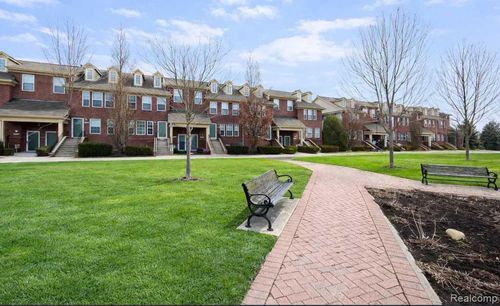 15650 Stone Crossing Dr, Southfield, MI, 48075-3682 | Card Image