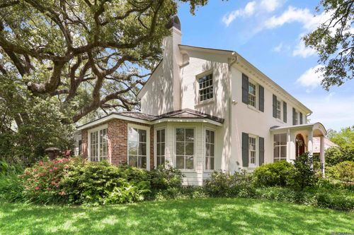 3027 E Lakeshore Dr, Baton Rouge, LA, 70808-2183 | Card Image