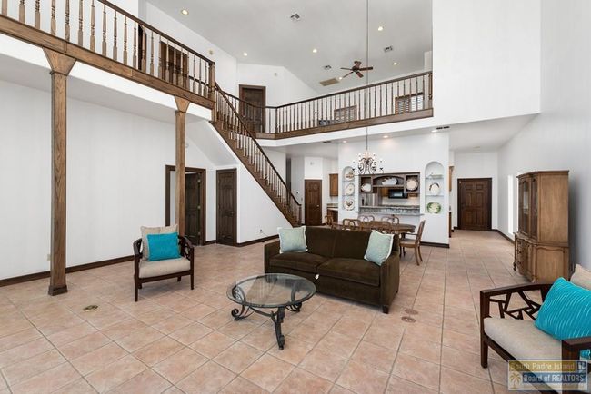 1810 N Shore Dr, House other with 3 bedrooms, 3 bathrooms and 2 parking in Port Isabel TX | Image 4
