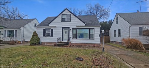 351 Clarmont Road, Willowick, OH, 44095 | Card Image