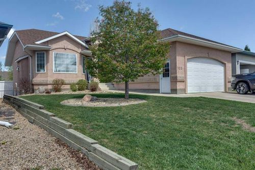 123 Ammeter Close, Red Deer, AB, T4R2Y4 | Card Image