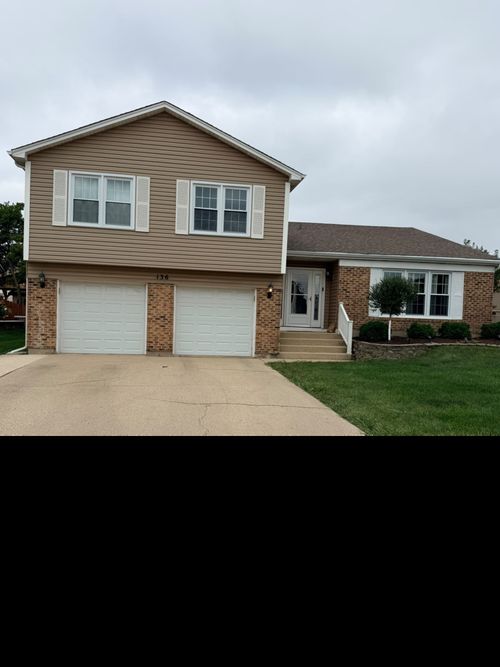 136 Appleby Dr, Glendale Heights, IL, 60139-1902 | Card Image