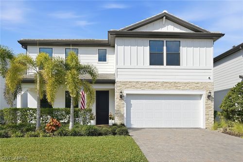 10395 Ventana Ln, NAPLES, FL, 34120-2962 | Card Image