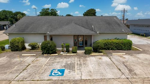 2100 Highway 365, Nederland, TX, 77627-5505 | Card Image