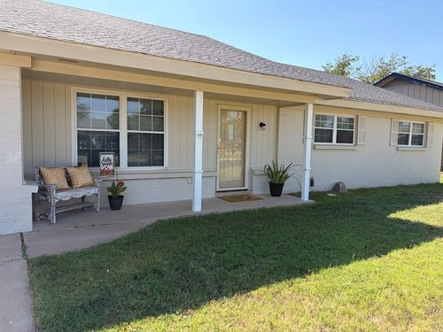 3303 Lanham St, Midland, TX, 79705-6331 | Card Image