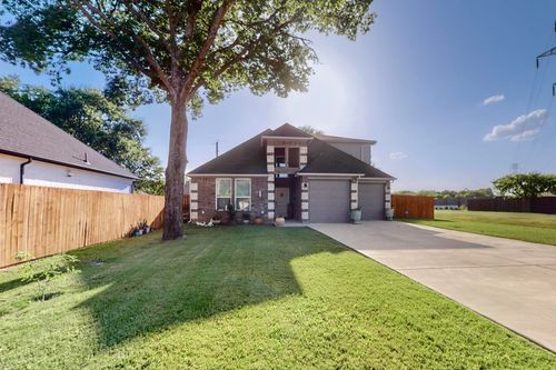 1901 Avenue E, Grand Prairie, TX, 75051 | Card Image