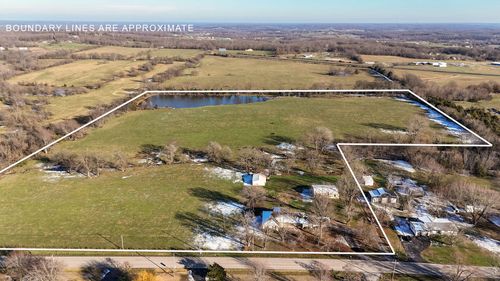 1562 N Maple St, Buffalo, MO, 65622-8696 | Card Image