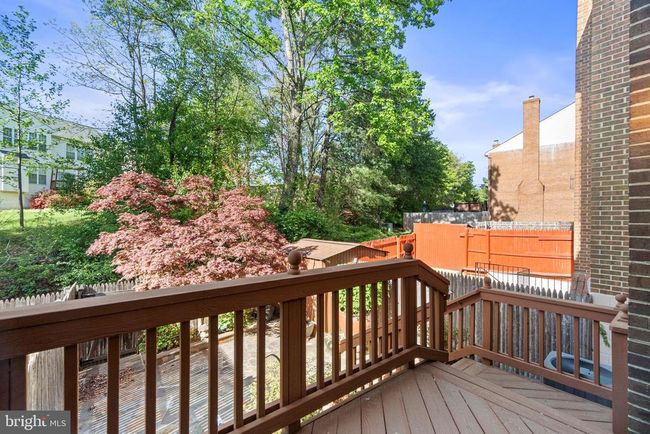 7720 Bristol Square Ct, Townhouse with 3 bedrooms, 4 bathrooms and null parking in Springfield VA | Image 4