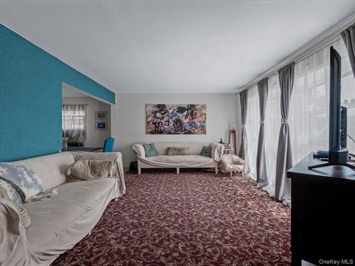 243 72nd Ave, Little Neck, NY, 11362-2318 | Card Image