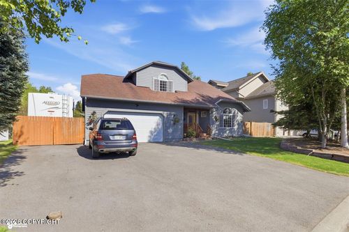 7921 Canal St, Anchorage, AK, 99502-4231 | Card Image