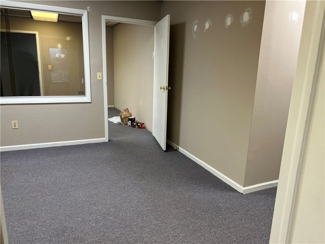 Suite 208 | Image 9