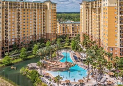 5809 - 8125 Resort Village Drive, Condo with 2 bedrooms, 2 bathrooms and null parking in Orlando FL | Image 1