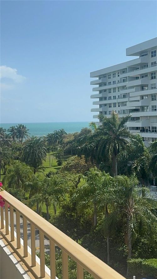 apt-611-155 Ocean Lane Dr, Key Biscayne, FL, 33149-1473 | Card Image