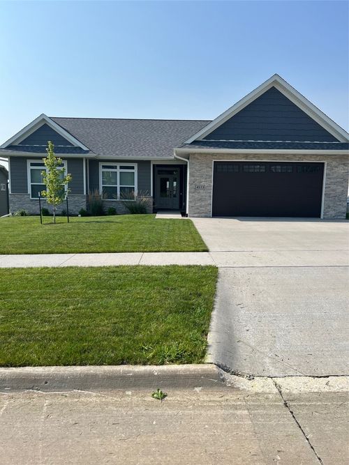 4113 Unbridled Ave, Iowa City, IA, 52240-8049 | Card Image