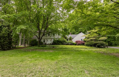 50 Stonehedge Ln S, Guilford, CT, 06437-2205 | Card Image