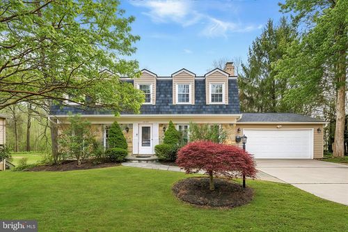 10104 Colebrook Ave, POTOMAC, MD, 20854-1810 | Card Image