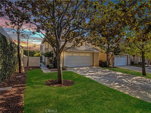 3600 Summerset Pl, Inglewood, CA, 90305-2245 | Card Image