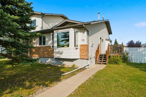 48 W Aarsby Rd, Cochrane, AB, T4C1L3 | Card Image