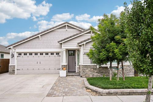 4225 Sierra Street, Riverbank, CA, 95367 | Card Image