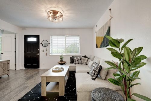 apt-202-1202 Newning Ave, Austin, TX, 78704-1845 | Card Image