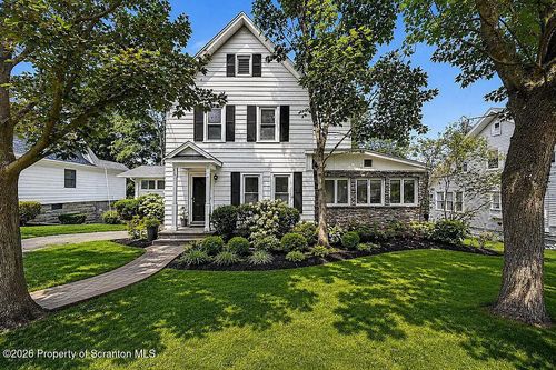 516 W Grove St, Clarks Summit, PA, 18411-2028 | Card Image