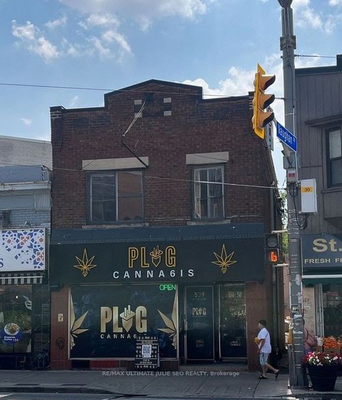 2nd-flr-539 St Clair Ave W, Toronto, ON, M6C1A3 | Card Image