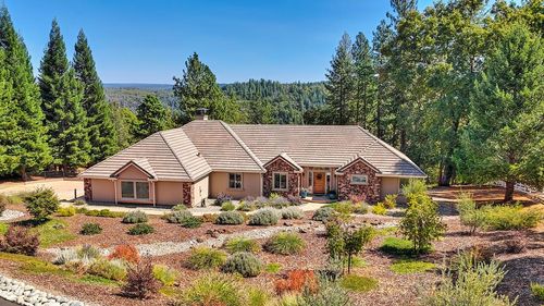 19676 Eagle Ridge Rd, Foresthill, CA, 95631-9795 | Card Image