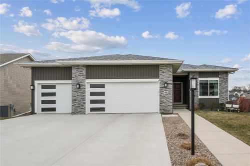 561 Fawn Ave, Tiffin, IA, 52340-4722 | Card Image