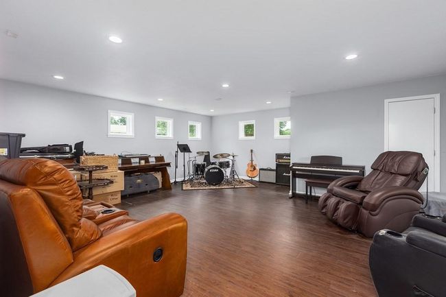 1402 Robinwood Dr, House other with 3 bedrooms, 3 bathrooms and 2 parking in Lufkin TX | Image 8