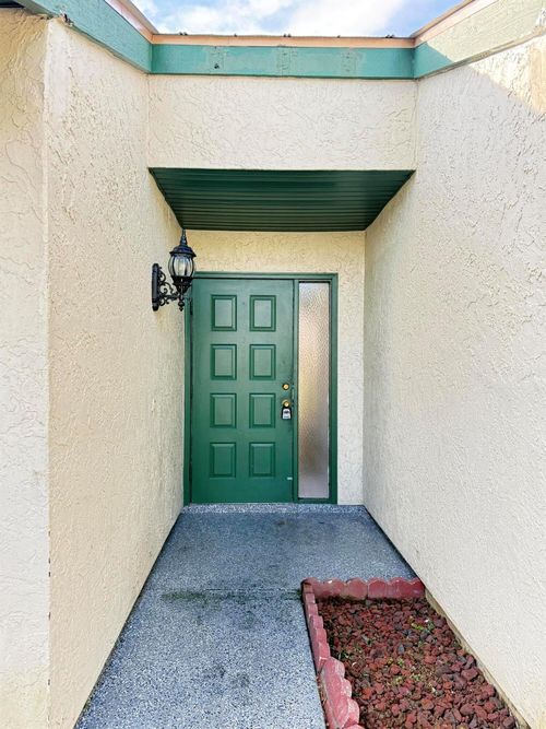 692 Sw Veronica Ave, Port St. Lucie, FL, 34953-6375 | Card Image