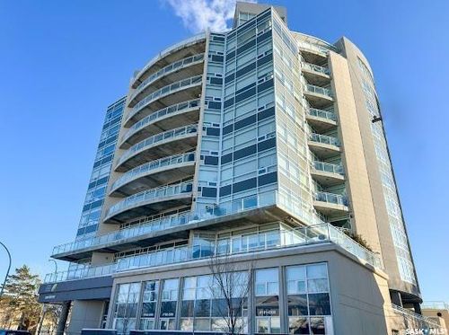 101-2300 Broad St, Regina, SK, S4P1Y8 | Card Image