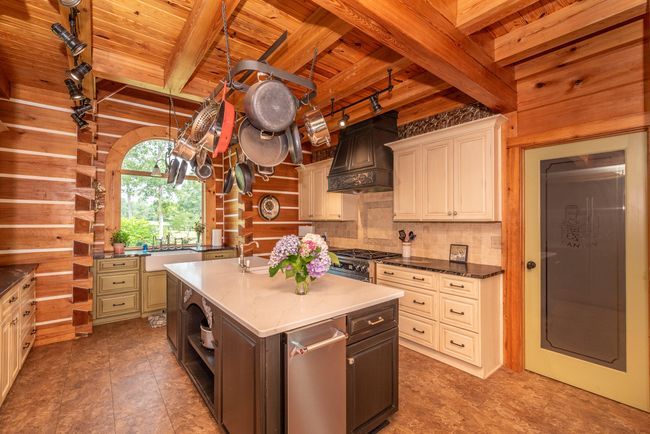 148 Derrick Rd, Home with 3 bedrooms, 4 bathrooms and null parking in Johnston SC | Image 13