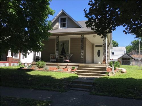 2812 Pine Avenue, Mattoon, IL, 61938 | Card Image