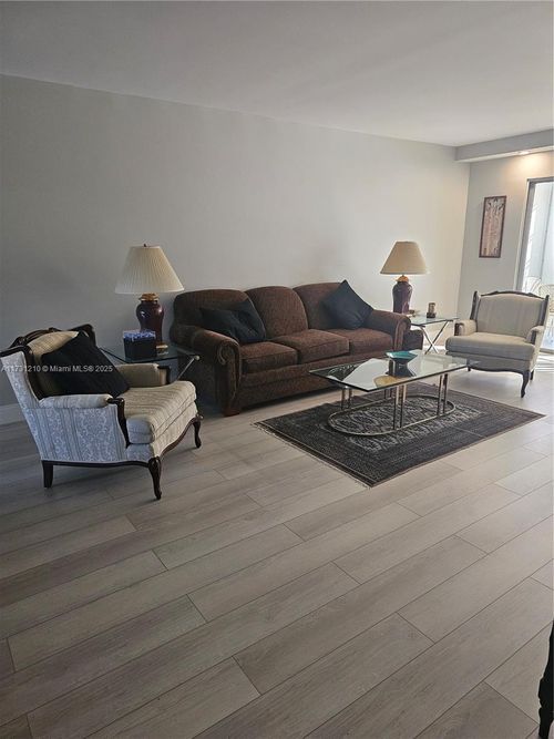 apt-f2-3203 Portofino Pt, Coconut Creek, FL, 33066-1232 | Card Image
